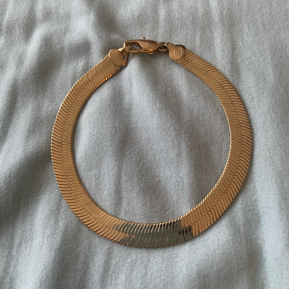 8in gold plated bracelet